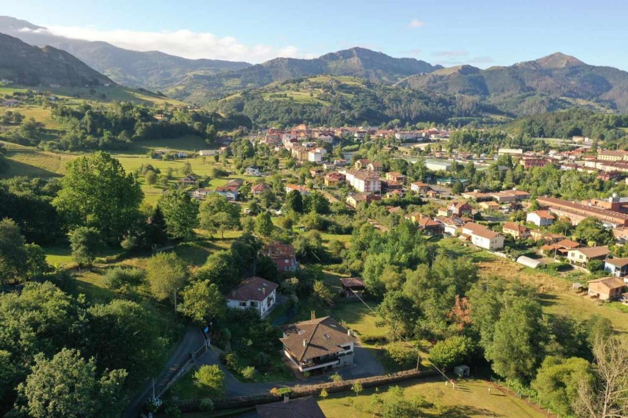Casa De Los Carpinteros Arriondas Dış mekan fotoğraf
